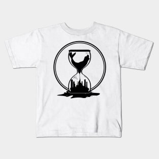 Seal melting in an hourglass Kids T-Shirt